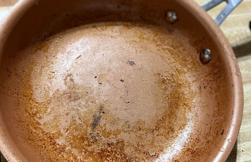 How to Clean a Burnt Non-Stick Pan Without Baking Soda